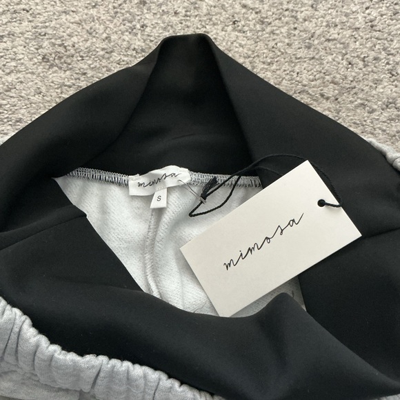 NWT Wide Leg Gray Pants with Stretchy Waistband - Picture 6 of 7